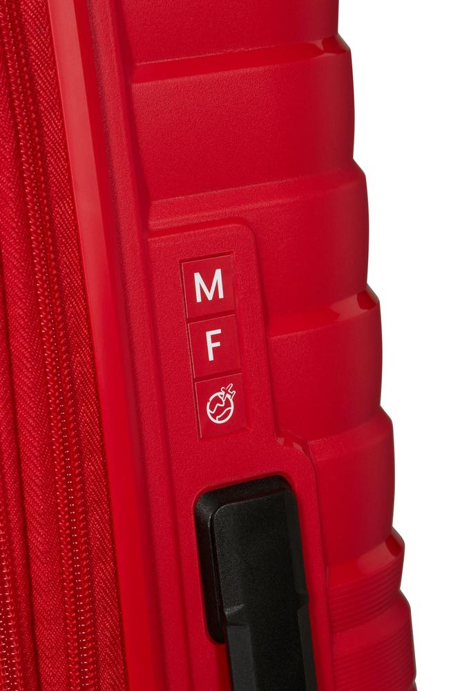 American Tourister Flytwist ekspanderende medium koffert 67 cm True Red-Harde kofferter-BagBrokers