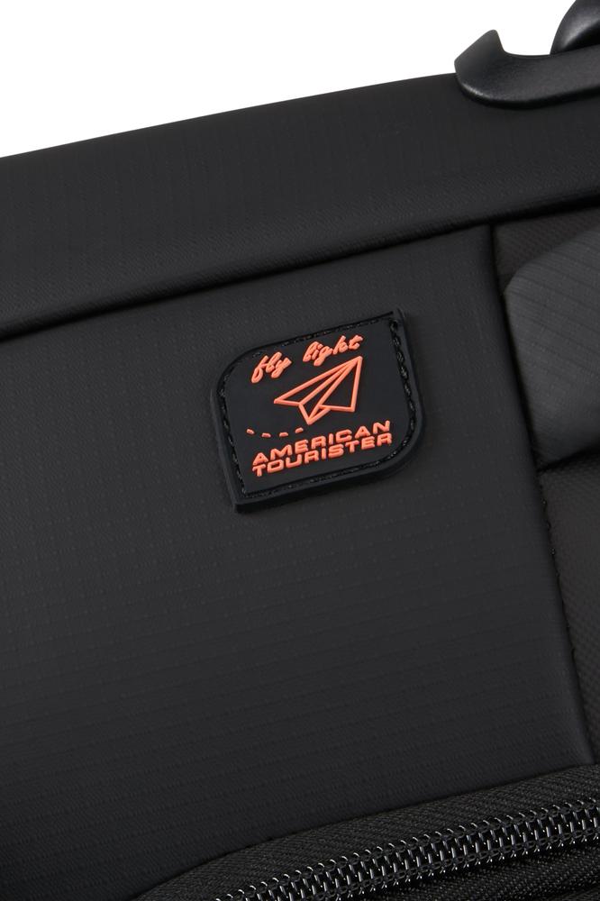 American Tourister SummerRide utvidbar stor koffert 80 cm Black-Myke kofferter-BagBrokers