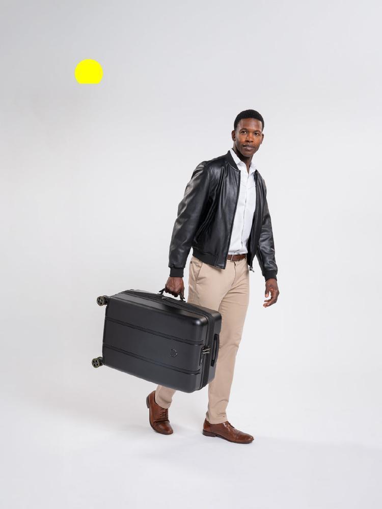 Delsey Cadence utvidbar medium koffert 66 cm Deep Black-Harde kofferter-BagBrokers