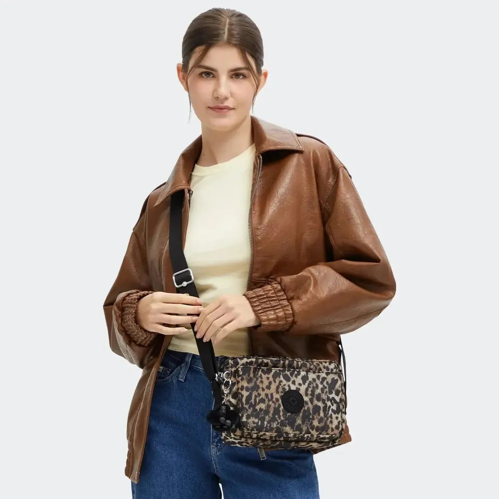 Kipling Abanu Medium Crossbody-veske Wild Leopard-Veske-BagBrokers