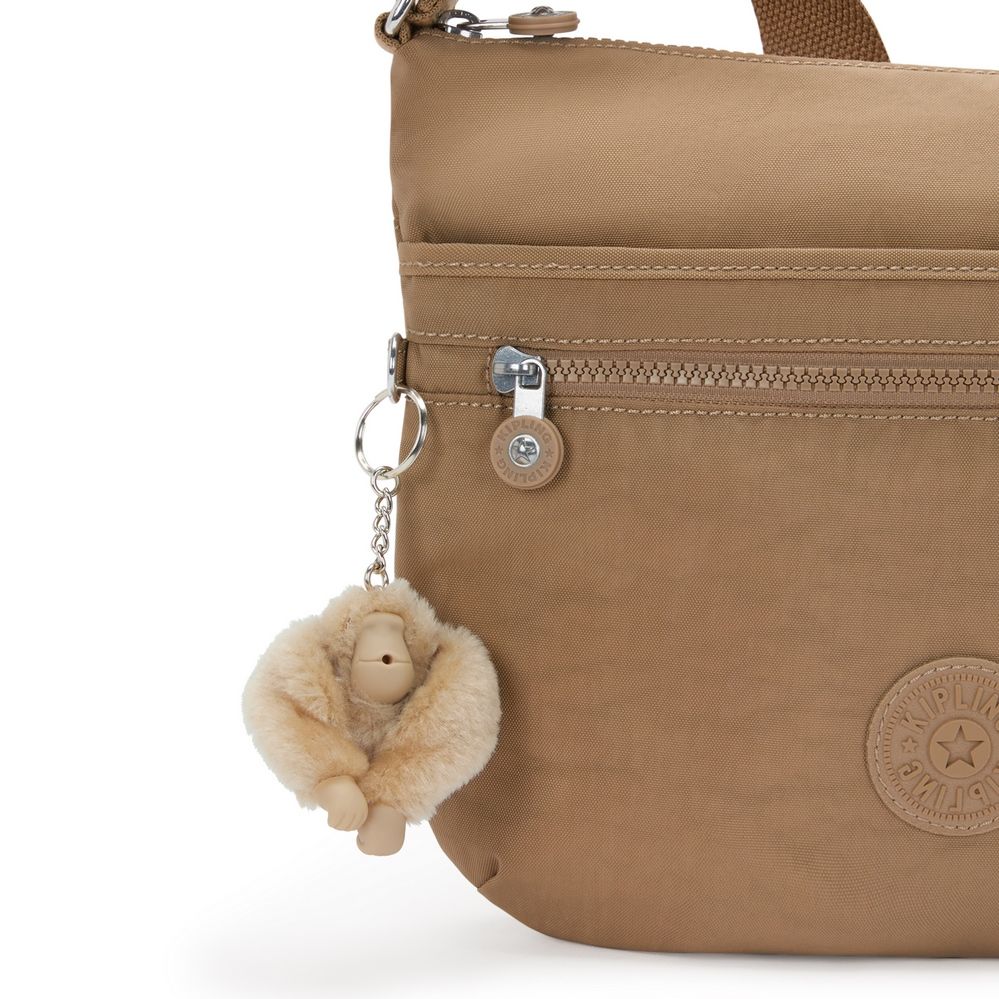Kipling Arto skulderveske Early Tan-Veske-BagBrokers