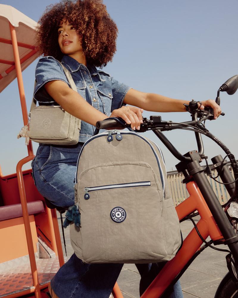Kipling Seoul S liten ryggsekk Soft Taupe-Ryggsekker-BagBrokers