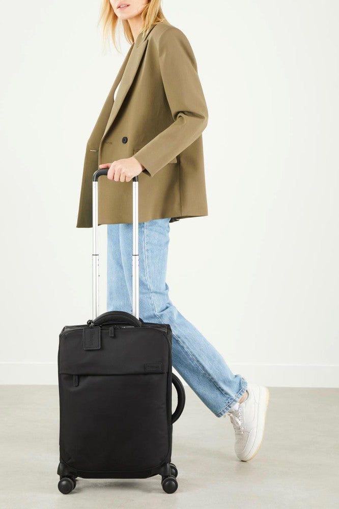 Lipault Plume kabinkoffert med 4 hjul 55 cm Black-Myke kofferter-BagBrokers