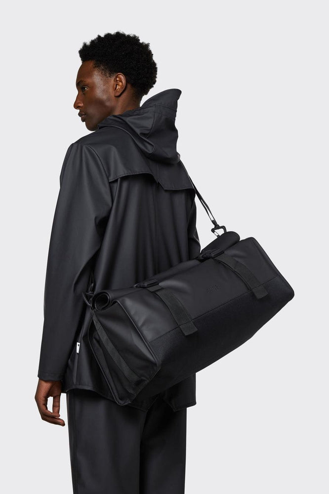 Rains Buckle Rolltop Duffle Bag Svart-Bagger-BagBrokers