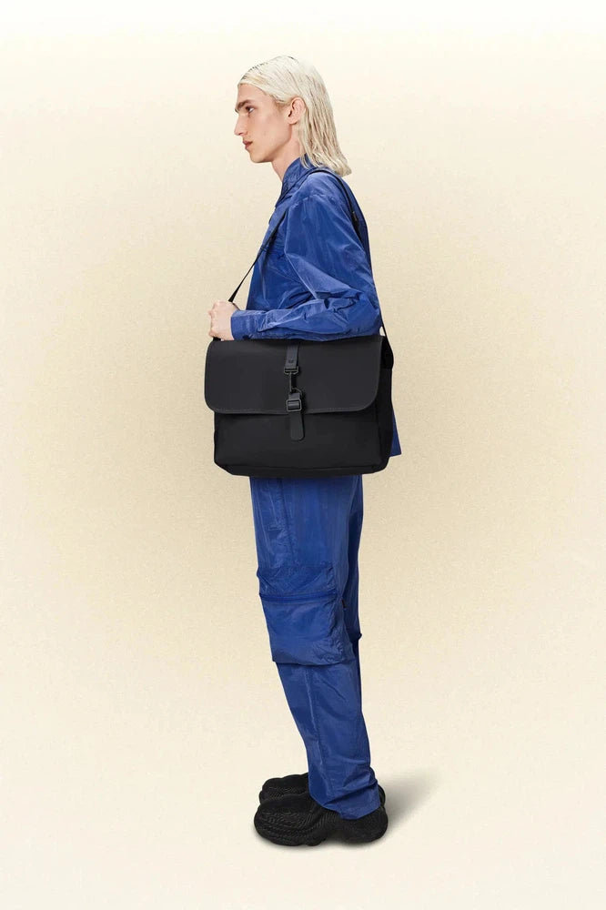 Rains Messenger Bag W3 Black-Bagger-BagBrokers