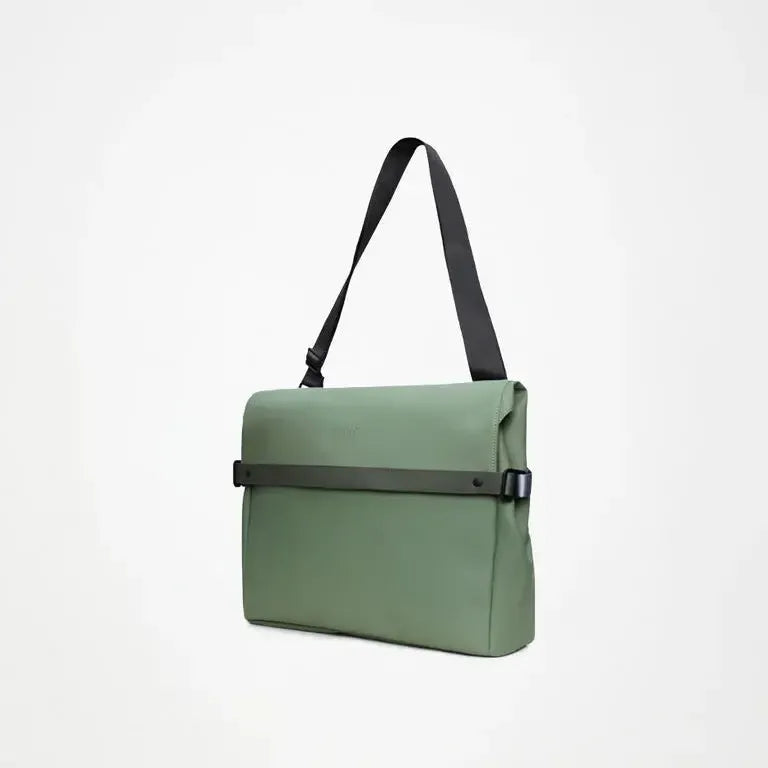 Rains OTG Messenger Bag Well-PC-veske-BagBrokers