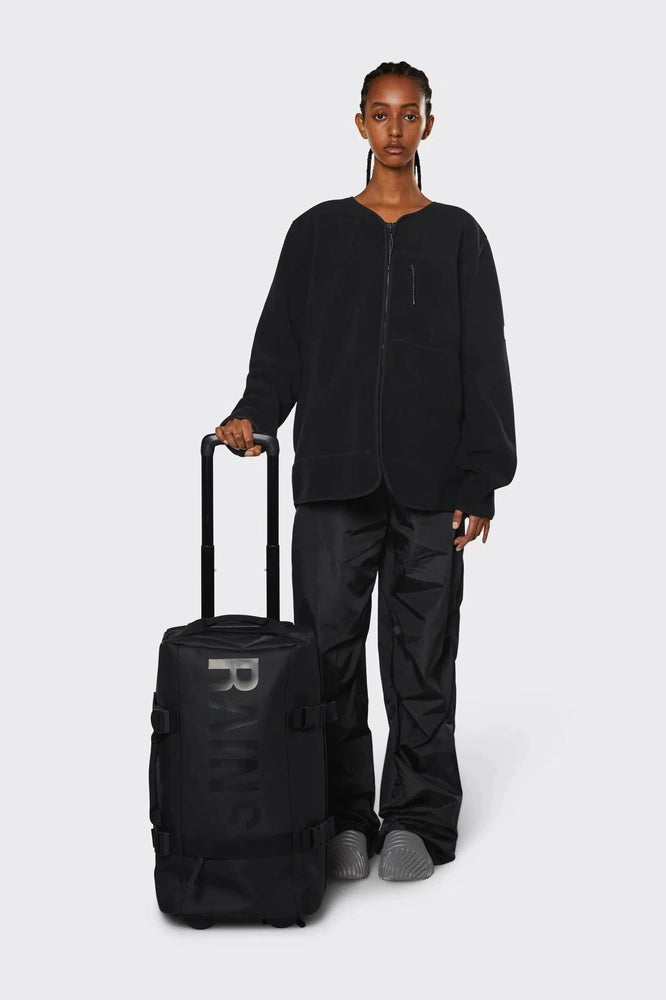 Rains Travel Bag Small Trolley, 40 liter Svart-Bagger-BagBrokers