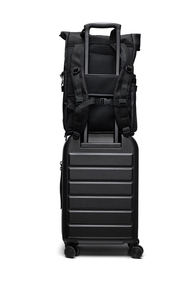 Rains Texel Moulded Backpack W3 Black Grain-sekk-BagBrokers