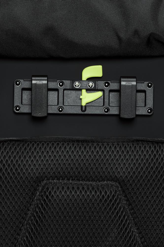 Rains Trail Rolltop Messenger Bag W3 Black Sykkelveske-Bagger-BagBrokers