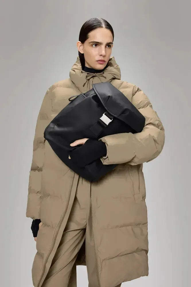 Rains Valera Bucket Backpack W3 Black-Ryggsekker-BagBrokers