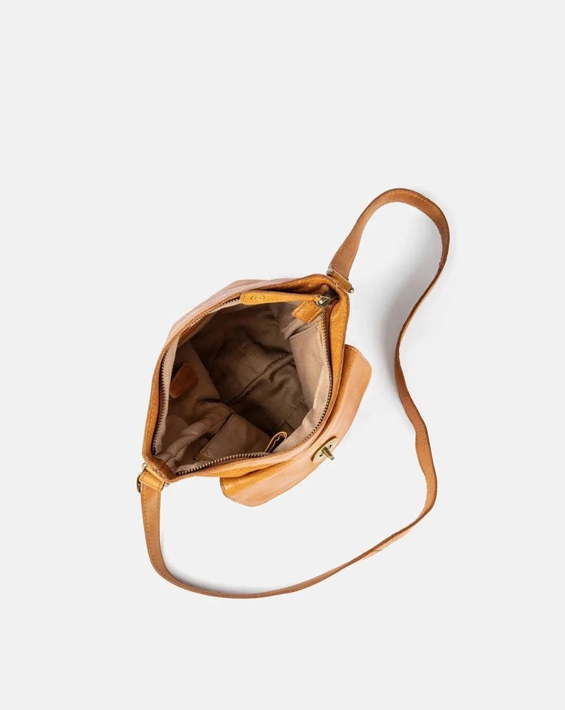 Re:Designed by Dixie Kay Urban skulderveske i skinn Burned Tan-Damevesker-BagBrokers