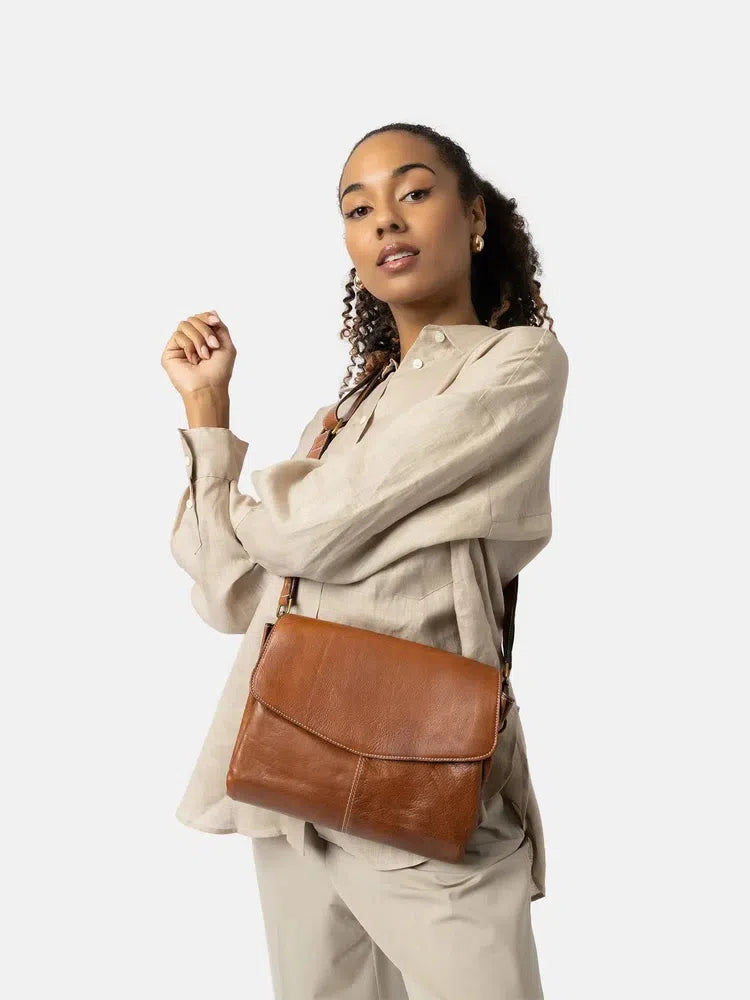 Re:Designed by Dixie Liri Big skinnveske Walnut-Damevesker-BagBrokers