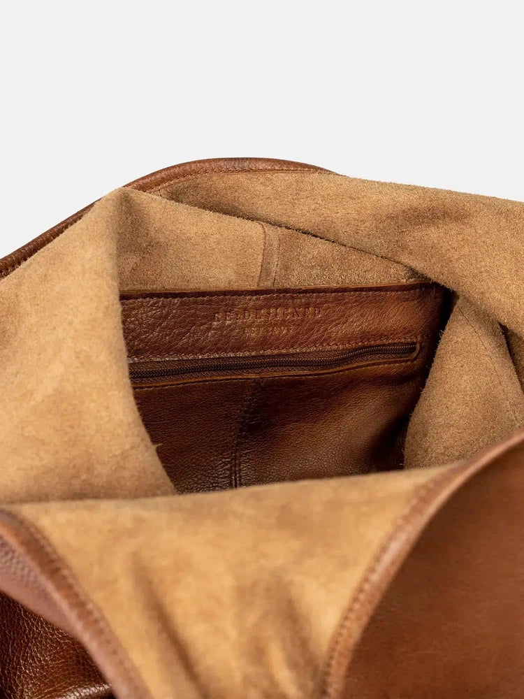 Re:Designed by Dixie Lyra Urban skulderveske i skinn Walnut-Damevesker-BagBrokers