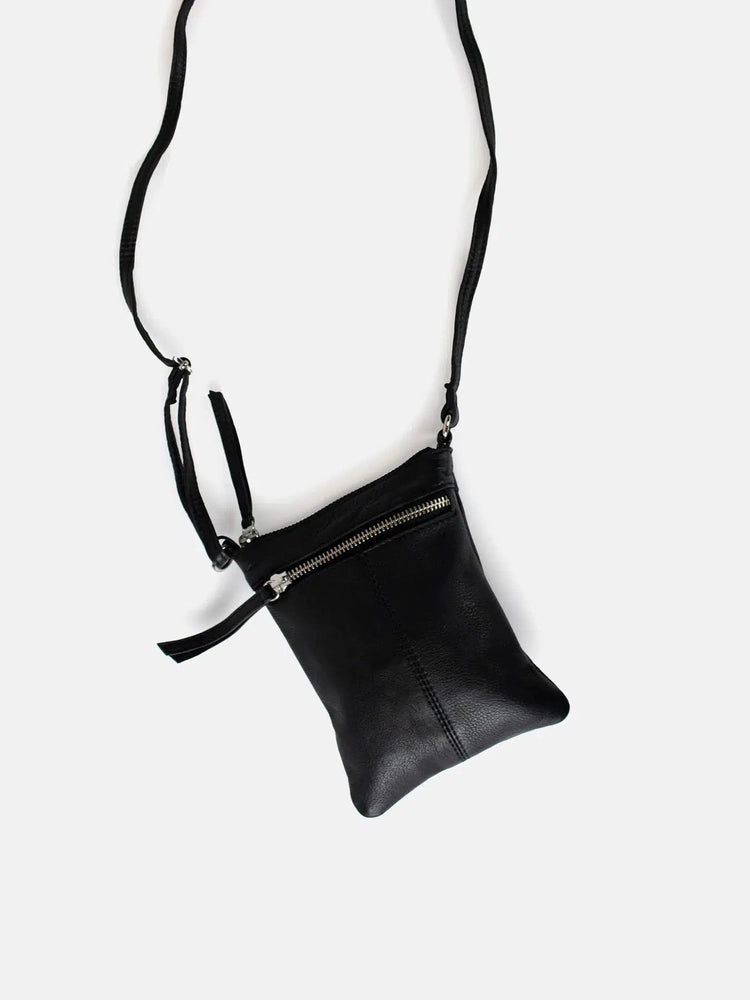 Re:Designed by Dixie Oulu Urban liten skulderveske i skinn Svart-Damevesker-BagBrokers