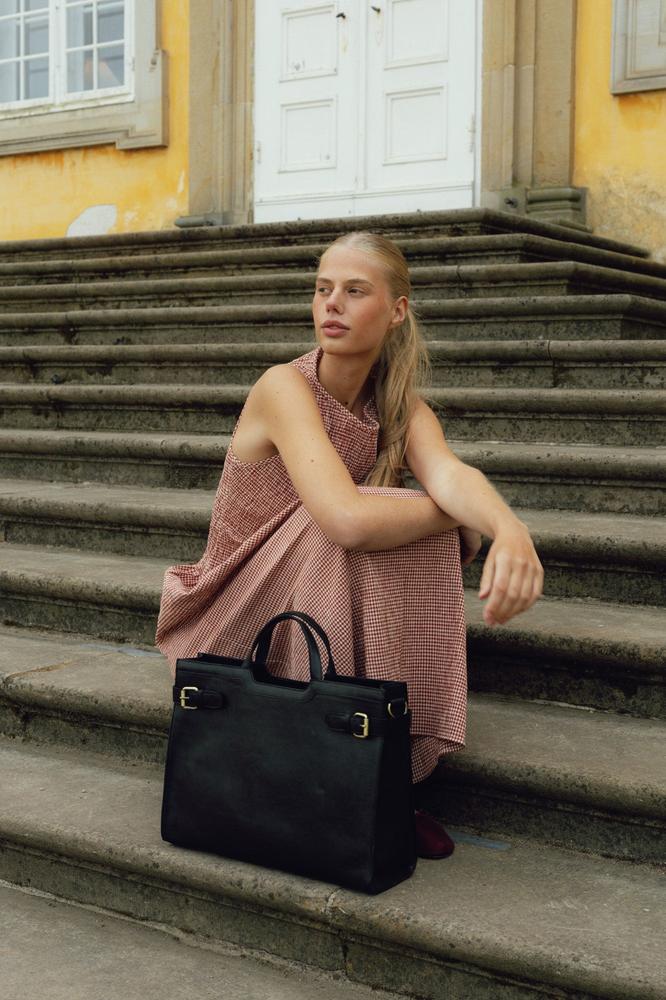 Re:Designed by Dixiey May Big veske i skinn Svart-Damevesker-BagBrokers