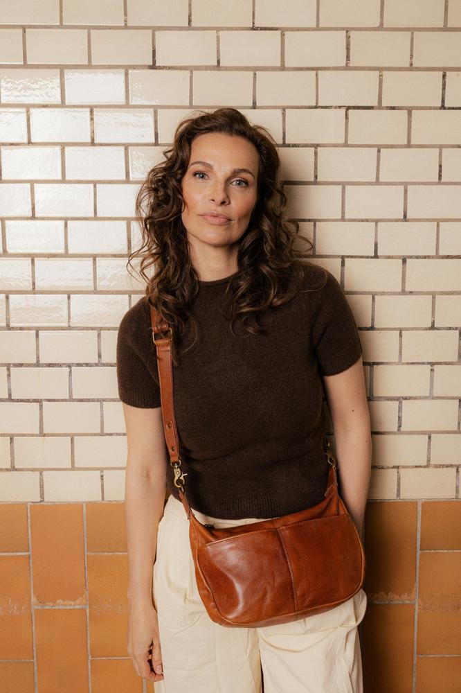 Re:Designed by dixie Mivi Small skulderveske i skinn Walnut-Damevesker-BagBrokers