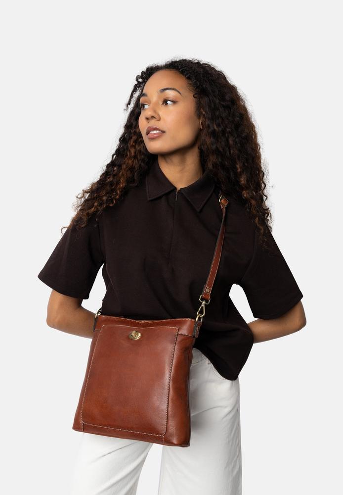 Re:Designed by dixie Moa Big skulderveske i skinn Cognac-Damevesker-BagBrokers