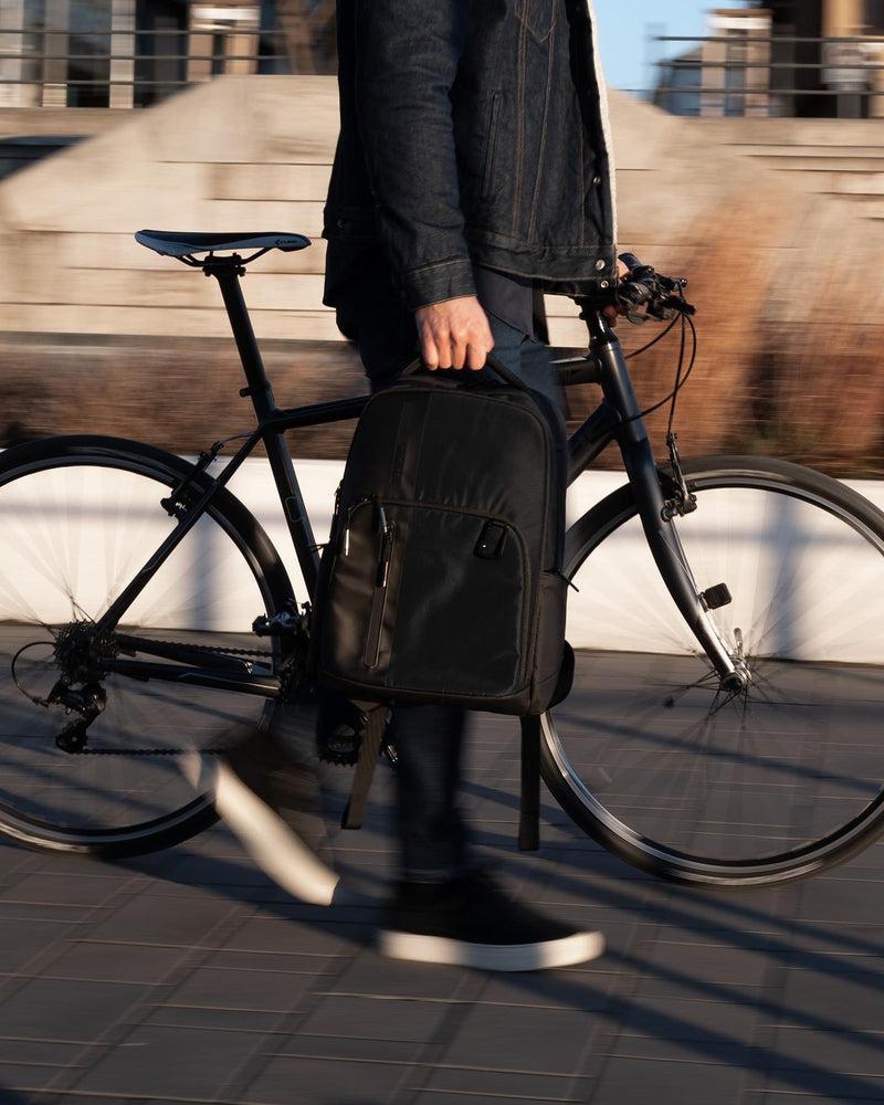 Samsonite BIZ2GO Daytrip Pc-sekk 15,6" Svart-Ryggsekker-BagBrokers