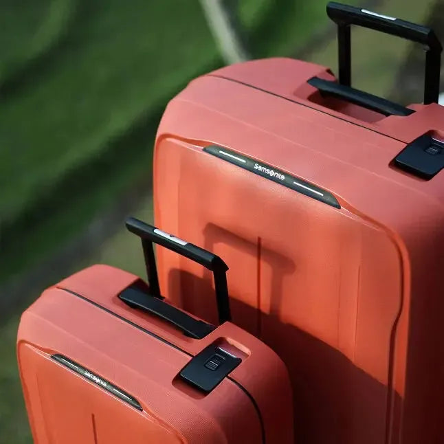 Samsonite ESSENS™ hard Kabin koffert 55 cm 4 hjul Clay-Harde kofferter-BagBrokers