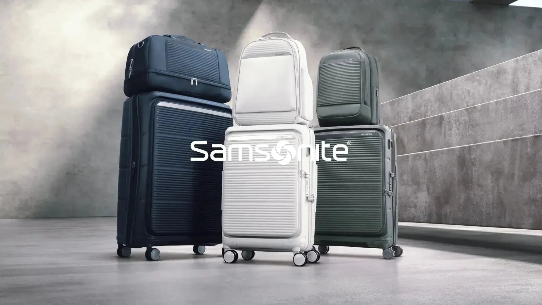 Samsonite Paralux Utvidbar koffert med dobbel inngang 75 cm Midnight Navy-Harde kofferter-BagBrokers