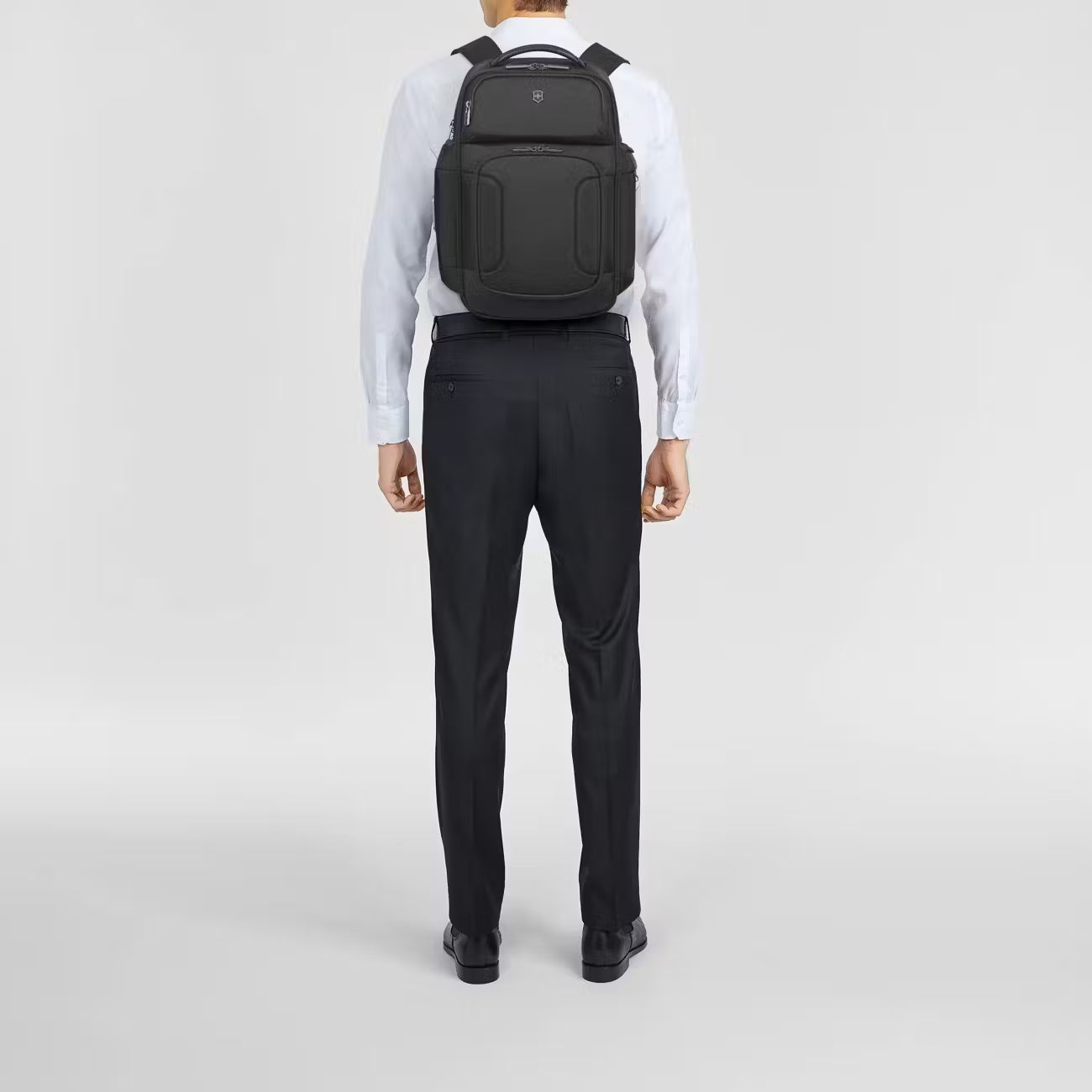 Victorinox Werks Traveler 7.0 Deluxe Backpack Black