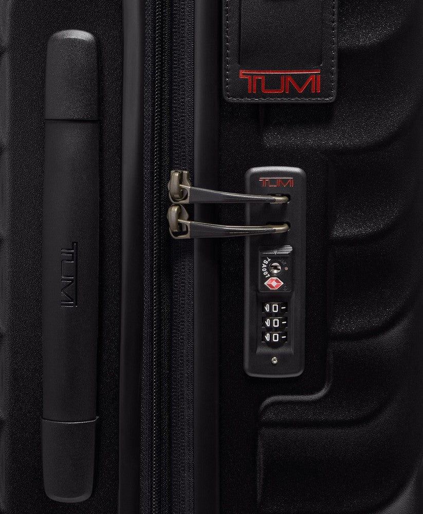 Tumi 19 Degree Short Trip Expandable Checked Luggage 66 cm Black Texture-Harde kofferter-BagBrokers