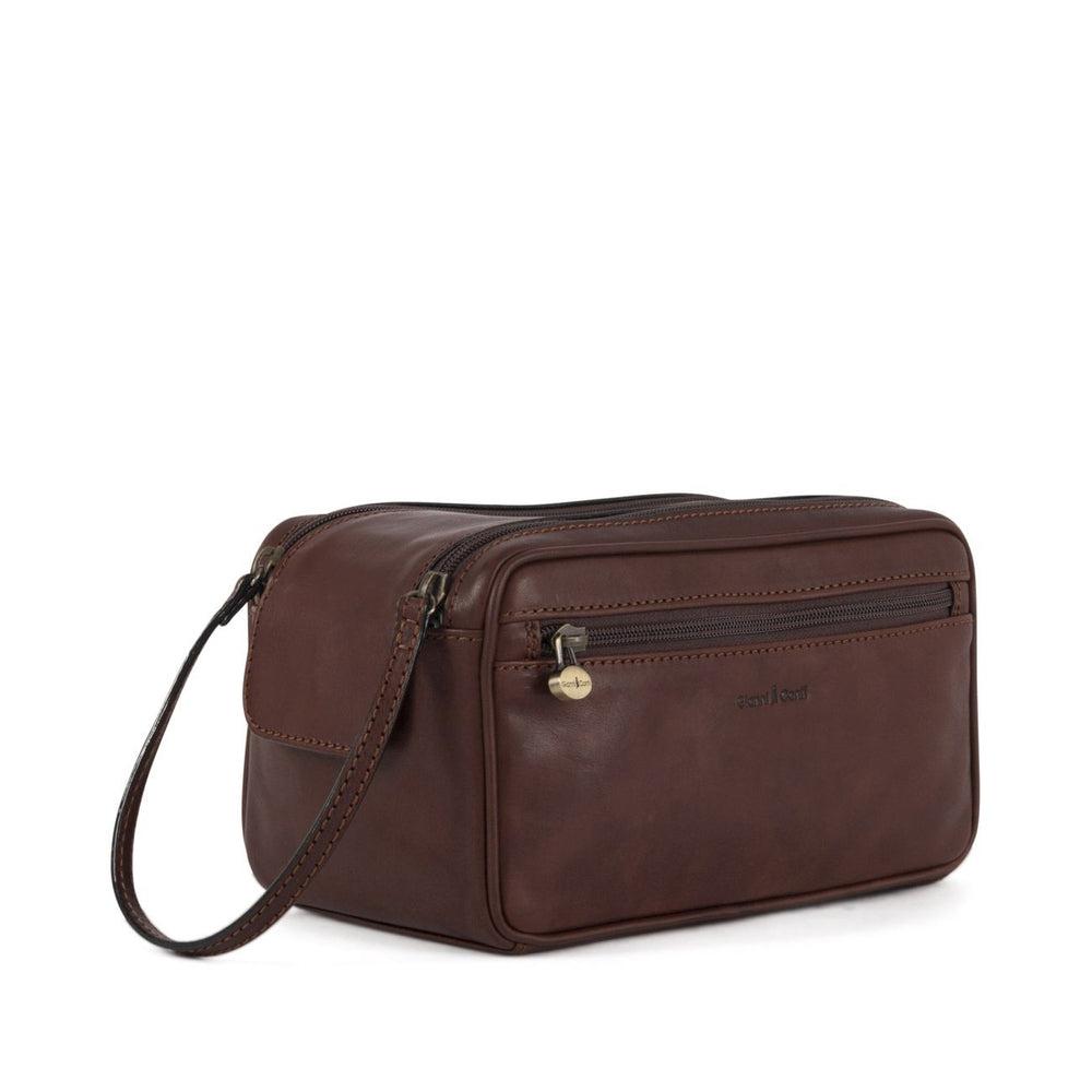 Gianni Conti toalettmappe i eksklusivt italiensk kalveskinn Dark brown-Toalettmappe-BagBrokers