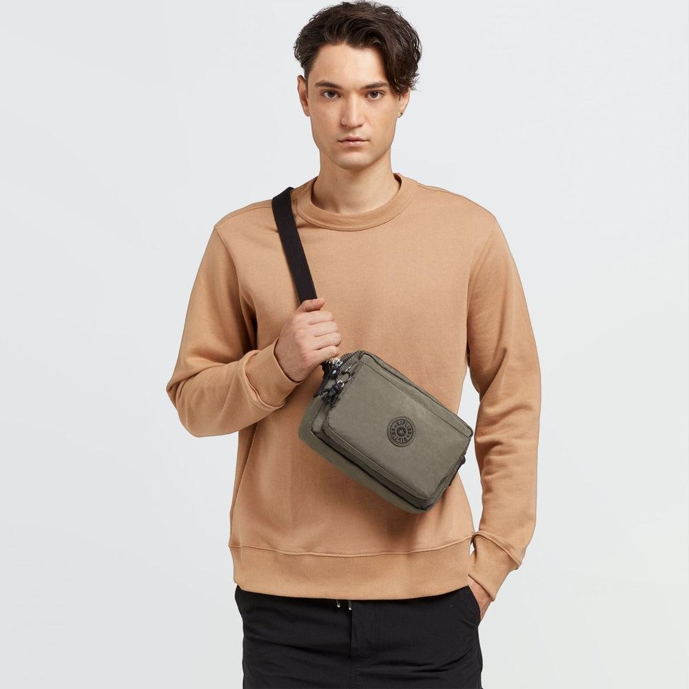 Kipling Abanu Medium Crossbody-veske Green Moss-Veske-BagBrokers