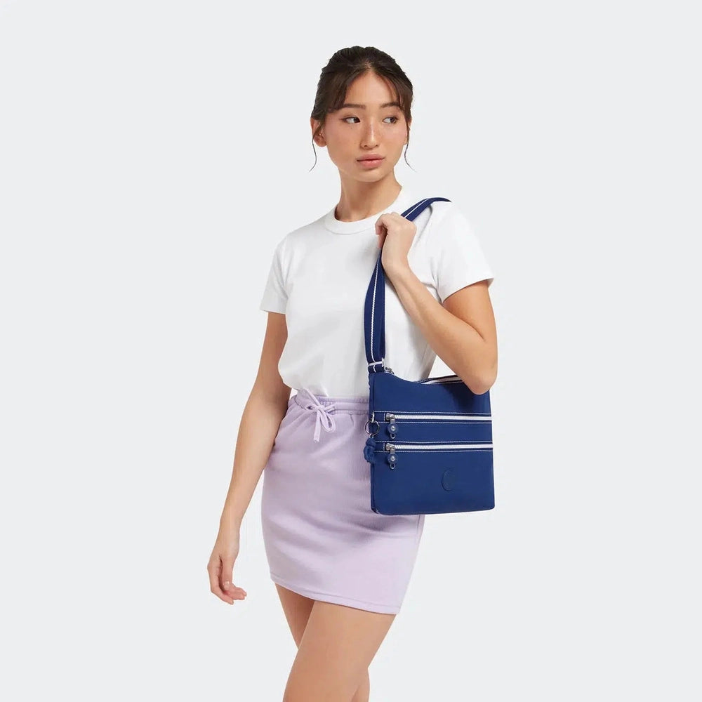 Kipling Alvar Medium skulderveske Admiral Blue-Veske-BagBrokers