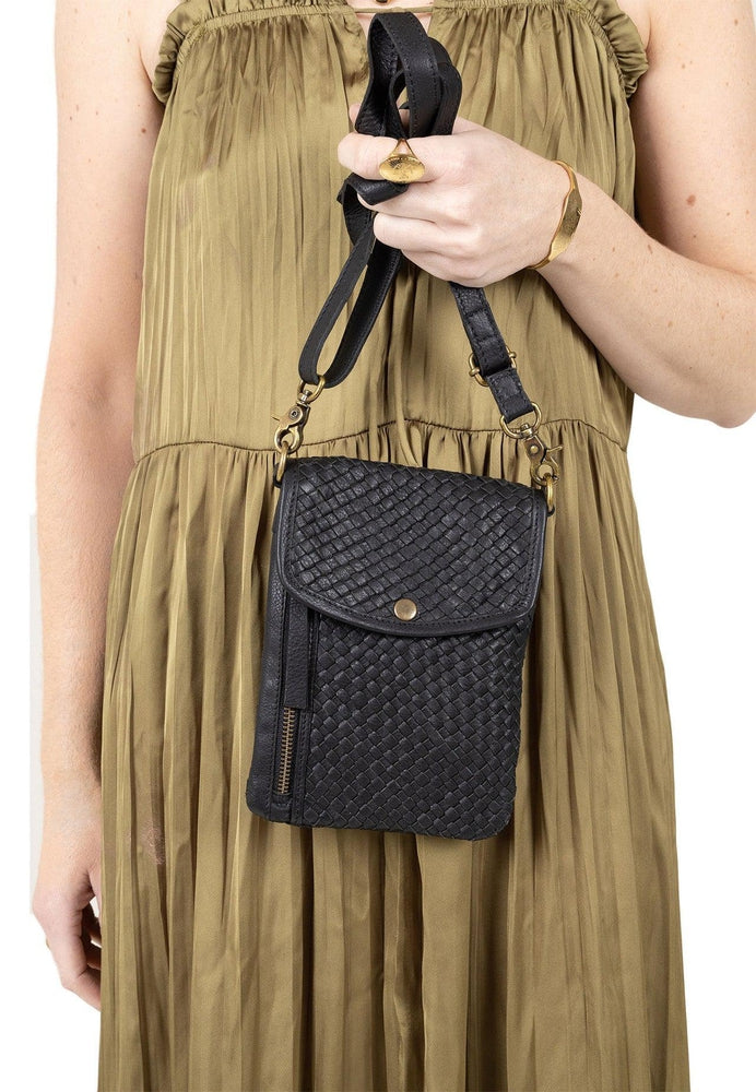 Re:Designed by Dixie Lynsey Urban liten skulderveske i skinn Svart-Damevesker-BagBrokers