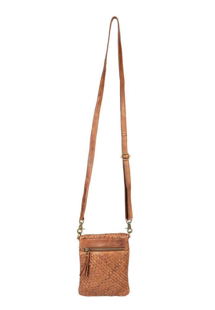Re:Designed by Dixie Lynsey Urban liten skulderveske i skinn Walnut-Damevesker-BagBrokers