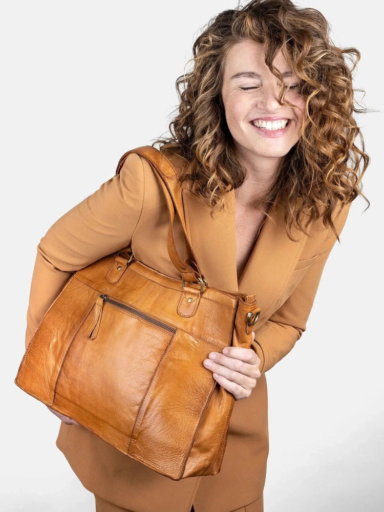 Re:Designed by Dixie Molly Urban skulderveske i skinn Burned Tan-Damevesker-BagBrokers