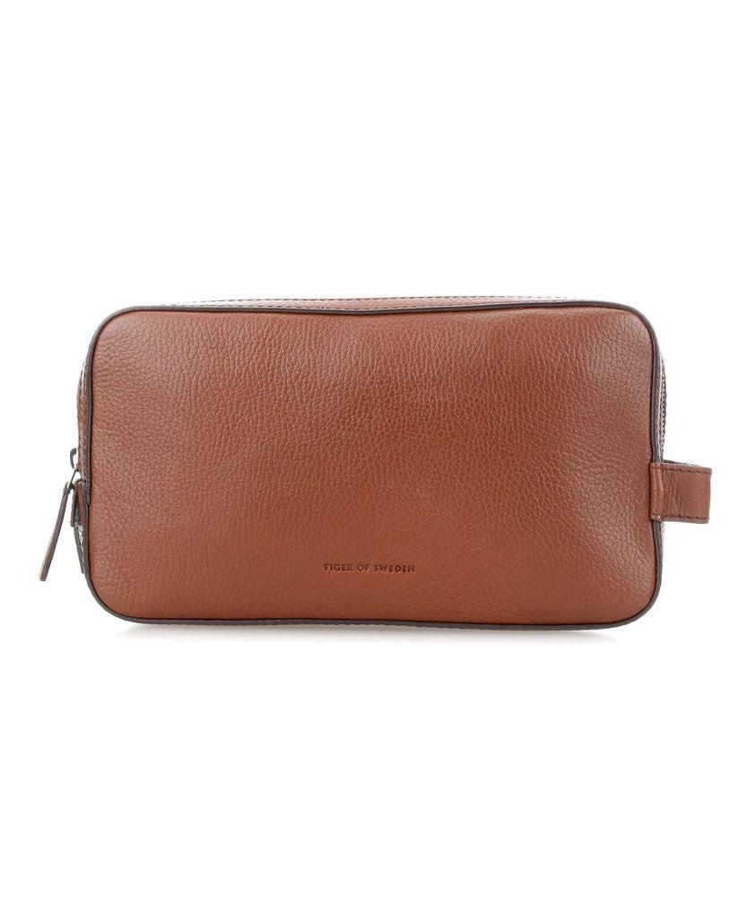 TIGER OF SWEDEN Wynd Wash bag Skinn toalettmappe Cognac-Bagger-BagBrokers