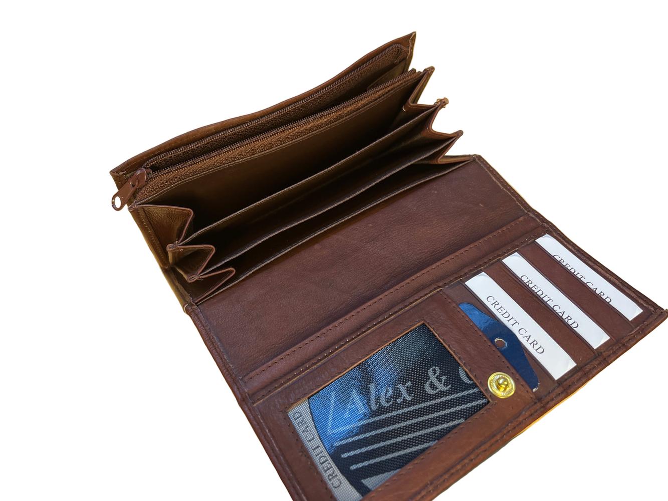Alex & Co clutch/lommebok i mykt skinn Brun-Lommebok/ Kortholder-BagBrokers