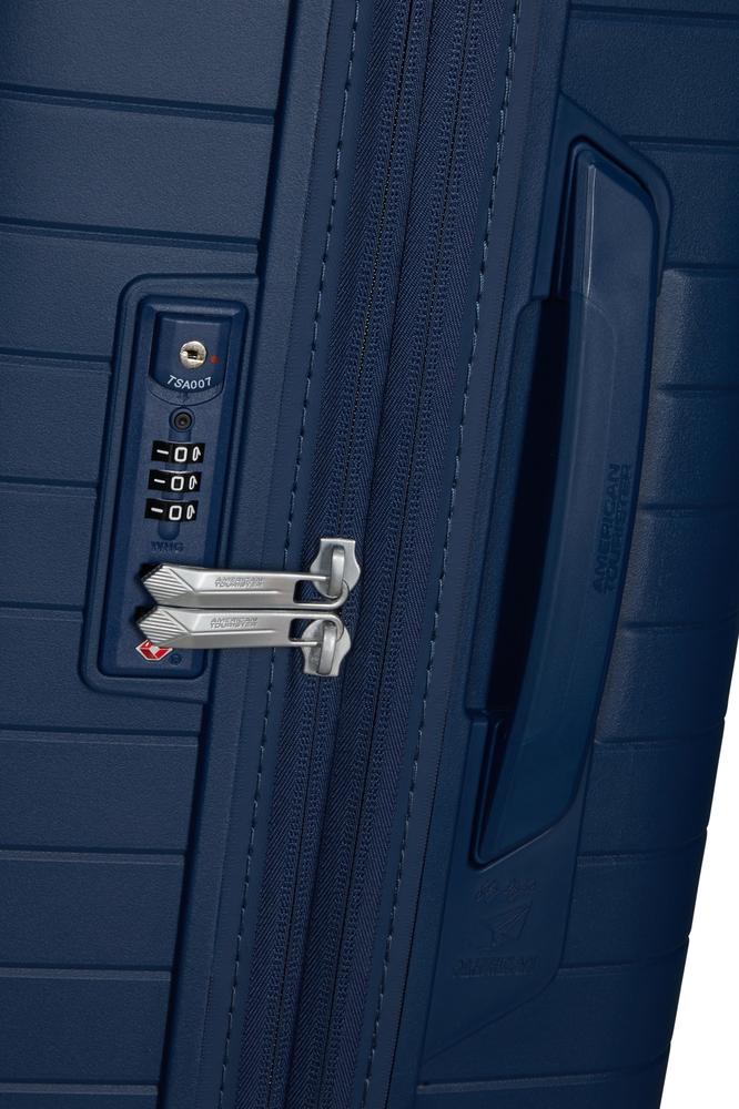American Tourister FastForward ekspanderende medium koffert 68 cm Navy-Harde kofferter-BagBrokers