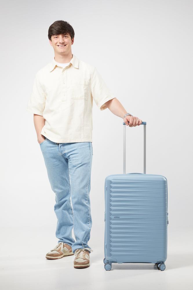 American Tourister FastForward ekspanderende medium koffert 68 cm Steel Blue-Harde kofferter-BagBrokers
