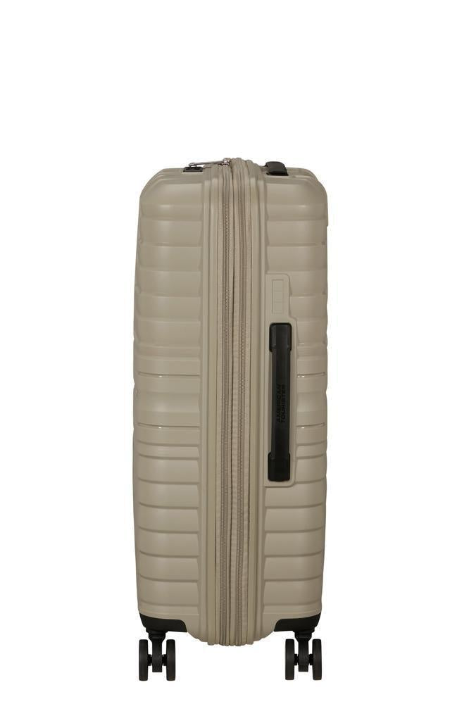 American Tourister Flytwist ekspanderende medium koffert 67 cm Sandstone-Harde kofferter-BagBrokers