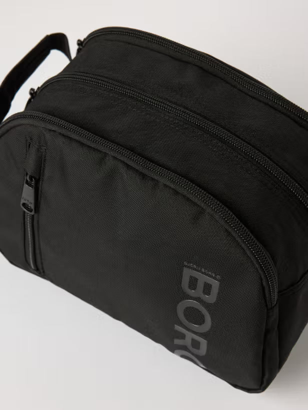 Bjørn Borg Core 8007 toalettmappe Black Beauty-Toalettmappe-BagBrokers