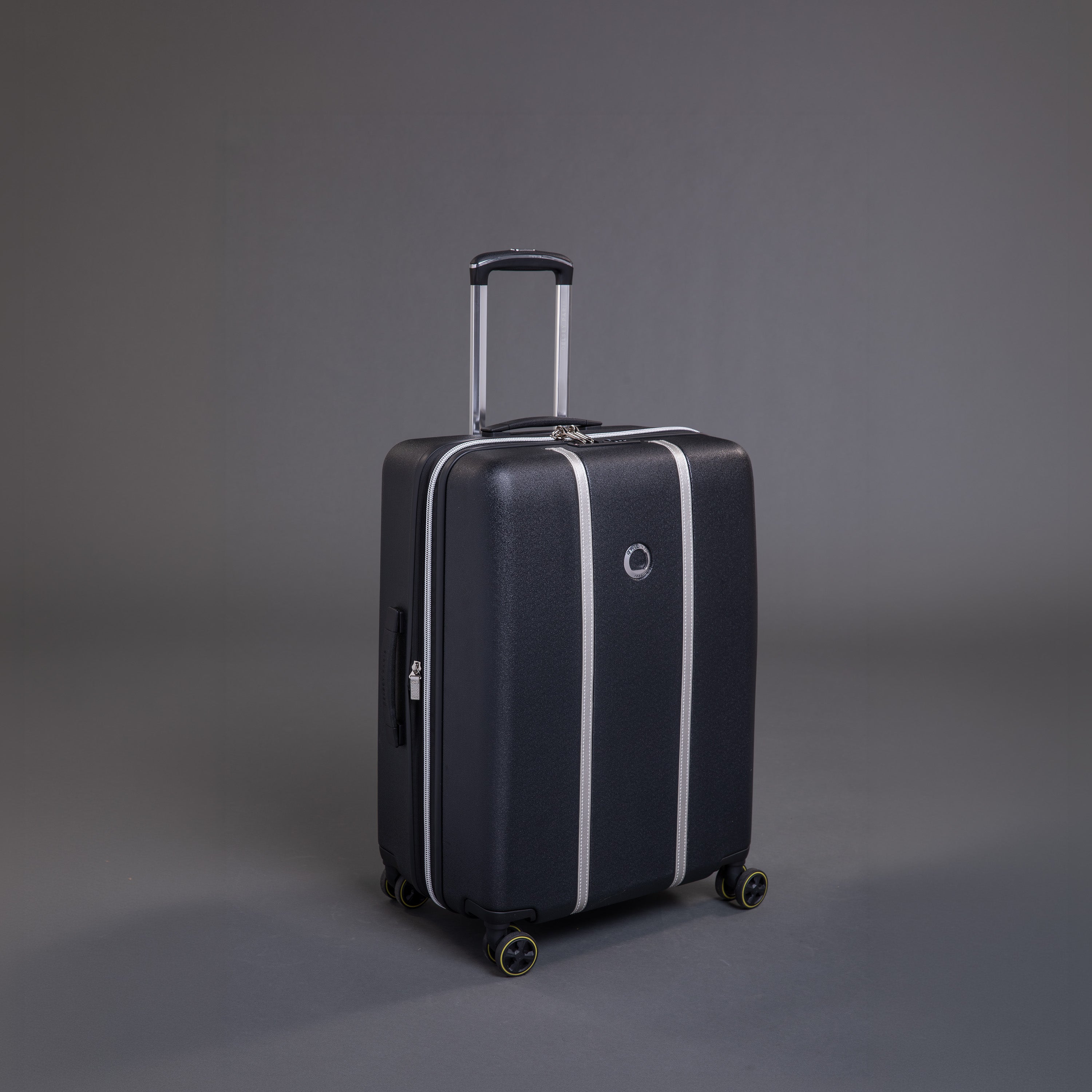 Delsey Cadence utvidbar stor koffert 76 cm Black/Silver-Harde kofferter-BagBrokers