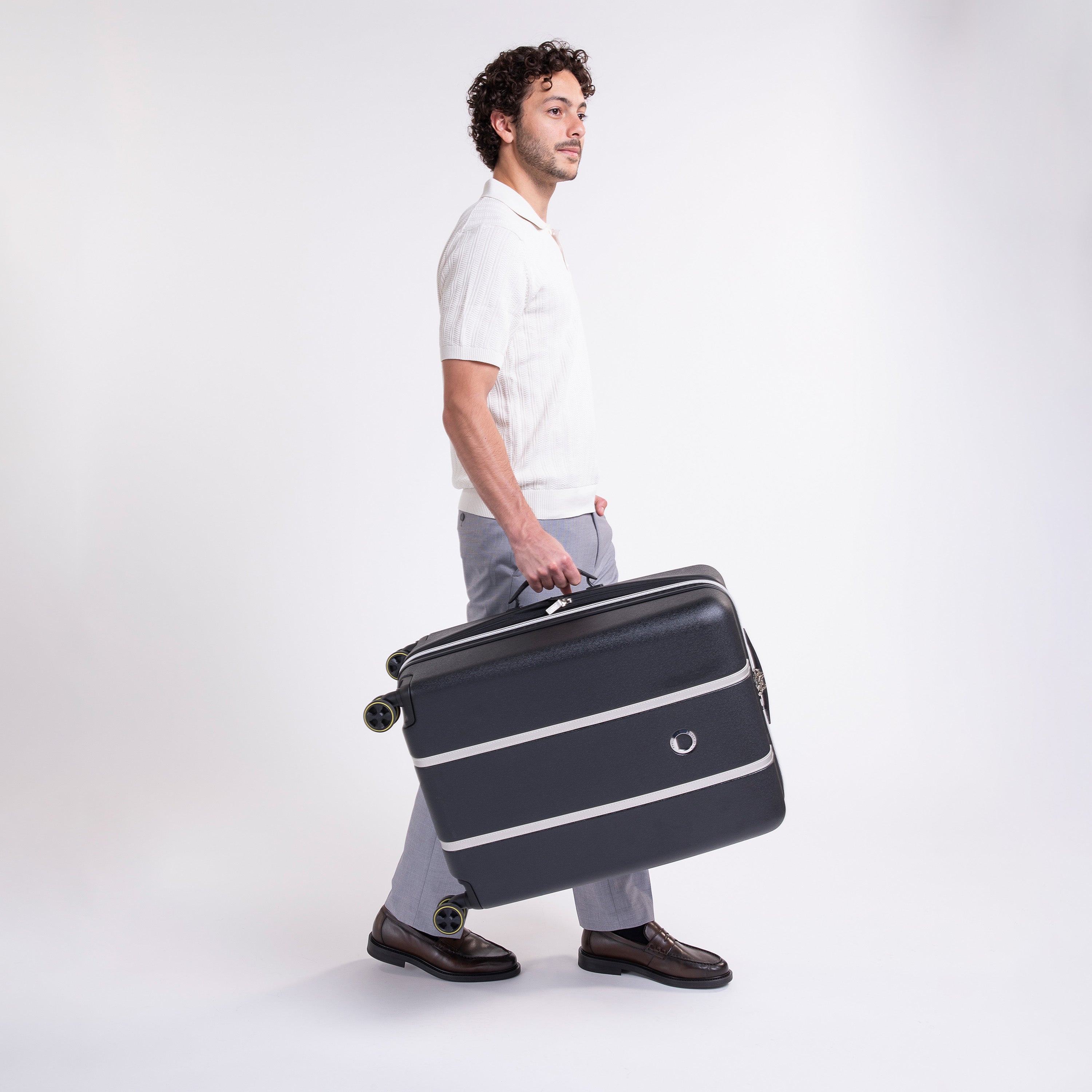 Delsey Cadence utvidbar stor koffert 76 cm Black/Silver-Harde kofferter-BagBrokers