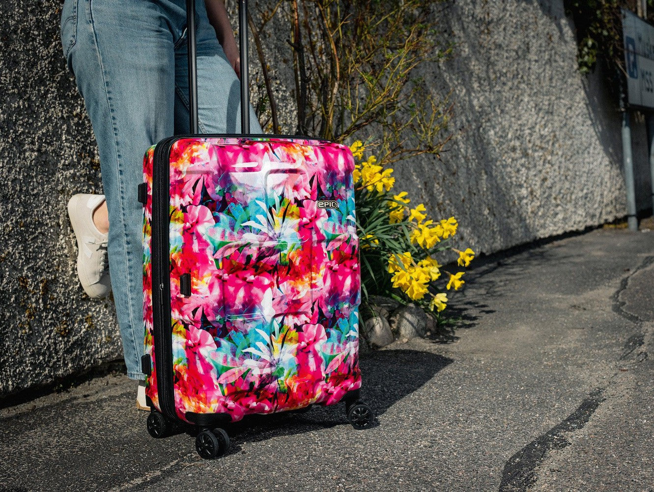 Epic Crate Ex Wildlife kabinkoffert 55 cm 4 hjul PinkCamo-Harde kofferter-BagBrokers