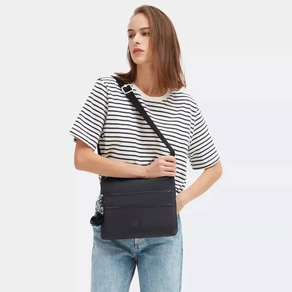 Kipling Alvar Medium skulderveske Black Noir-Veske-BagBrokers