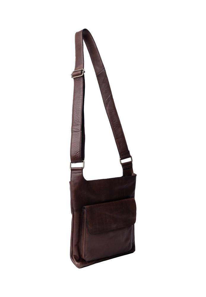 RE:DESIGNED EST 2003 Sara Big Crossover veske i skinn Woodsmoke-Veske-BagBrokers
