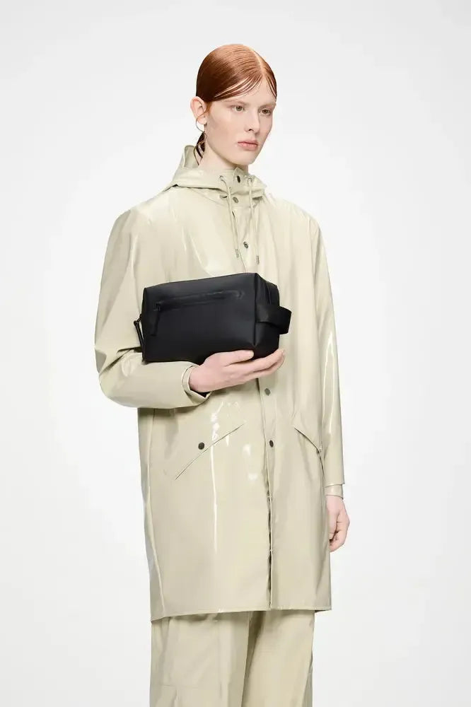 Rains 2 Zip Wash Bag Svart-Toalettmappe-BagBrokers