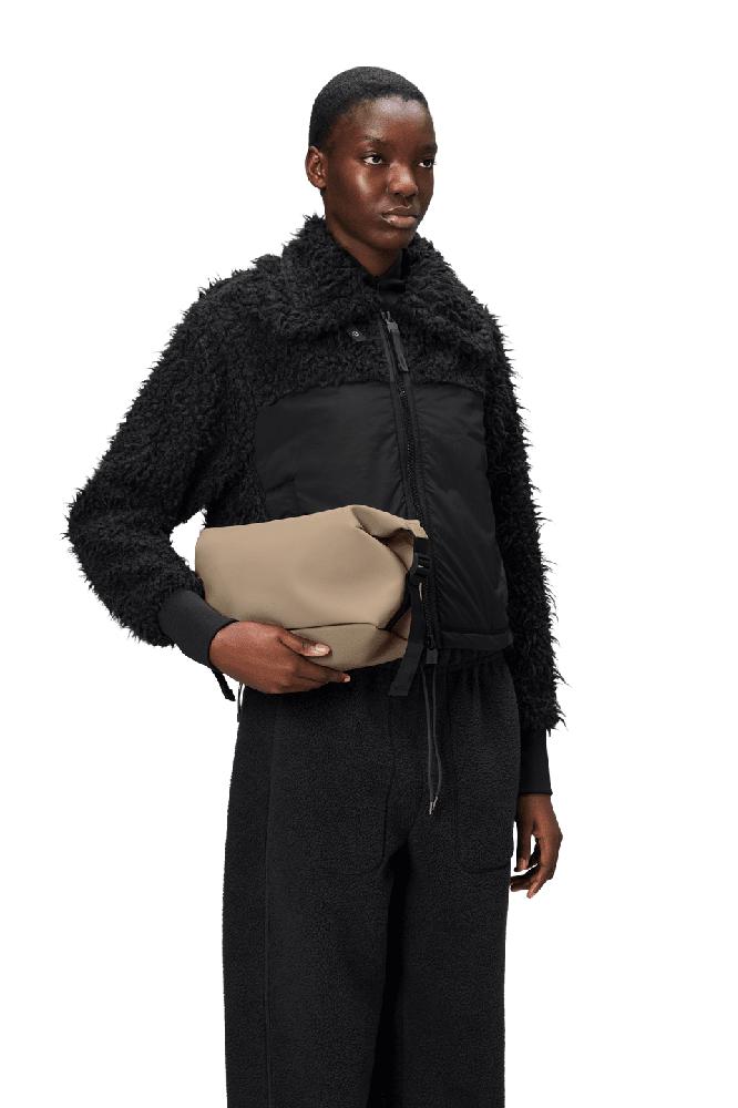 Rains Hilo Wash Bag W3 Toalettmappe Beige-Toalettmappe-BagBrokers