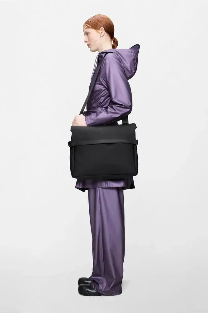 Rains OTG Messenger Bag Black-PC-veske-BagBrokers
