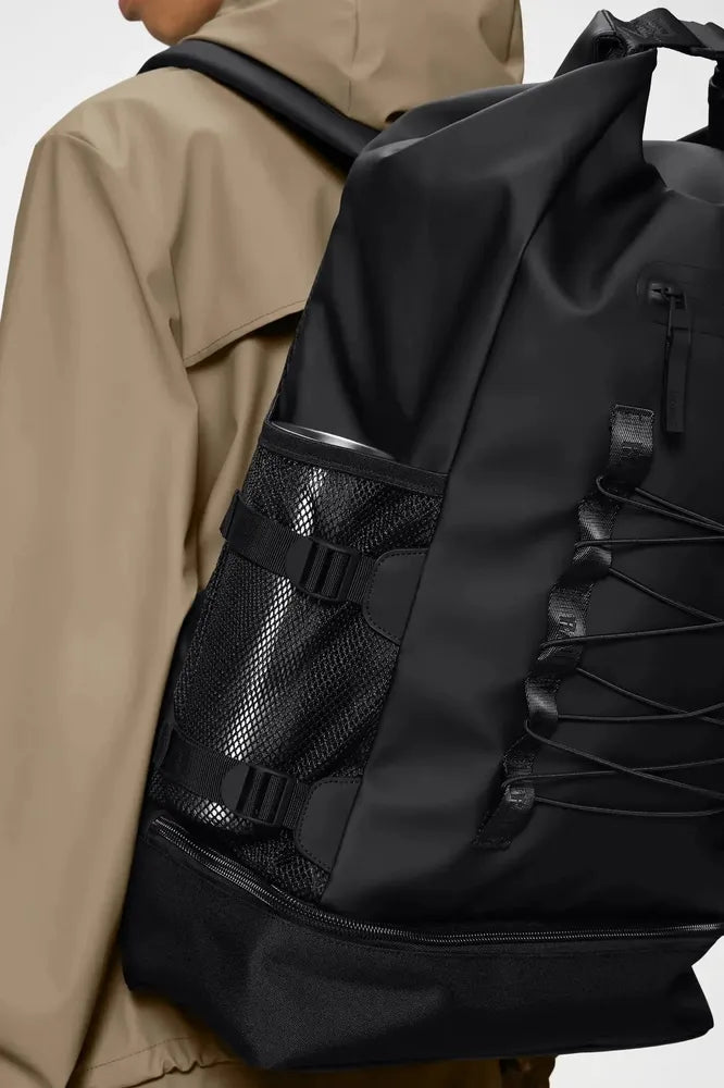 Rains Trail Mountaineer Rolltop Large med midjebelte og brystreim-Ryggsekker-BagBrokers