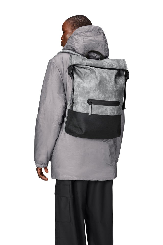 Rains Trail Rolltop backpack W3 Distressed Grey-Ryggsekker-BagBrokers