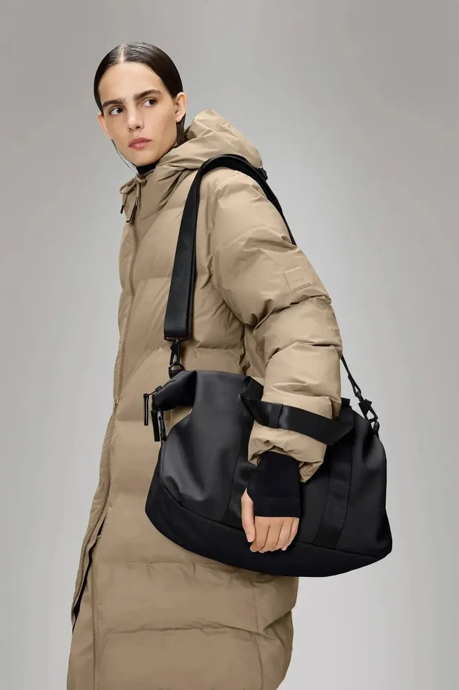 Rains Valera Weekend Bag Small Black-Bagger-BagBrokers
