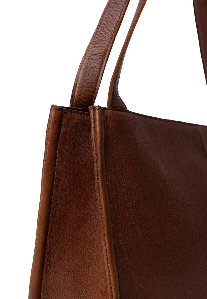 Re:Designed by Dixie Aro Urban small skulderveske i skinn Walnut-Damevesker-BagBrokers